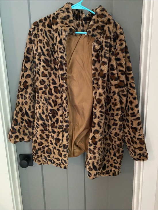 Jackets & Blazers - Leopard Print Faux Fur Coat - Brown/Tan